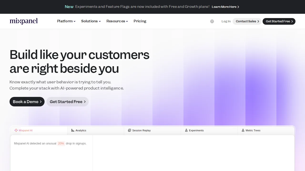 Mixpanel Ürün arayüzü (site ekran görüntüsü)